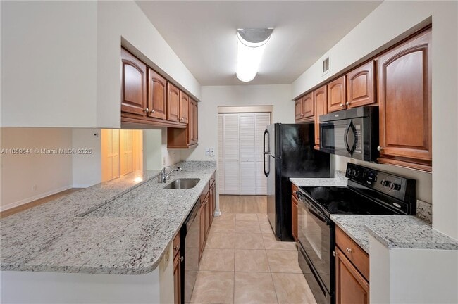 Building Photo - 9833 Westview Dr Unit 829 Rental