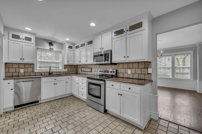 Photo - Gorgeous East Crestwood Home
