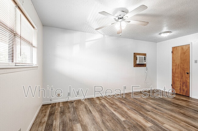 Photo - 120 McAdams Ln Unit J