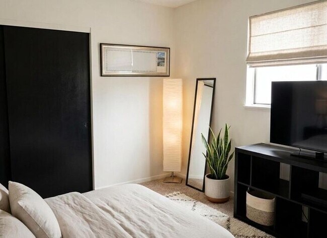 Fantastic 2 Bedroom In Loveland!