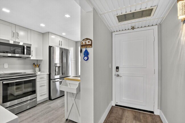 Photo - 20 Royal Palm Way Unit 503