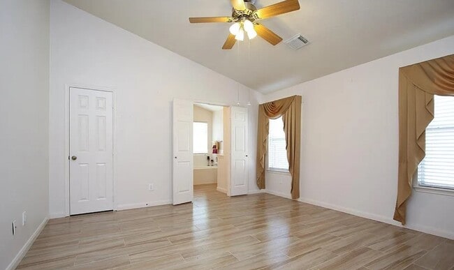 Photo - 2007 Karsen Dr