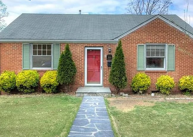 Photo - 1614 Westhill Rd