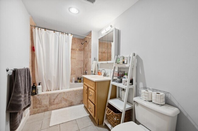 Photo - 12 Foster St Unit G