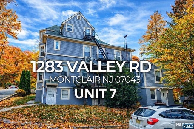 Building Photo - 1283 Valley Rd Unit 7