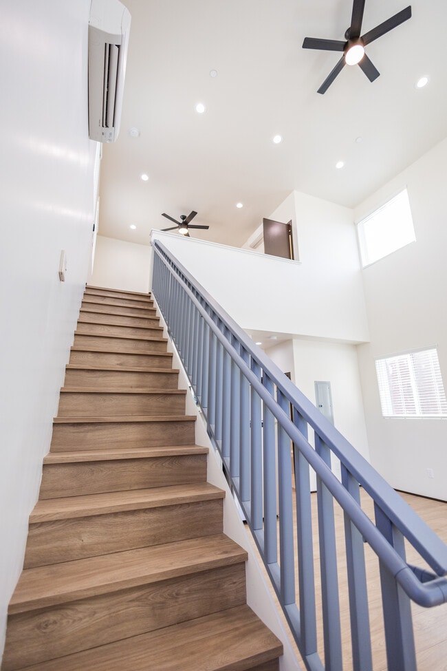 Photo - 9686 Railroad St