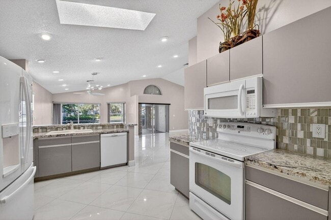 Photo - 7891 Sailing Shores Terrace