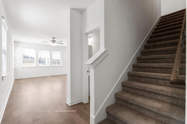 Photo - 7409 Sparkling Light Dr