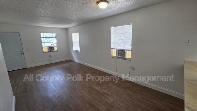 Photo - 522 Pinewood Ave