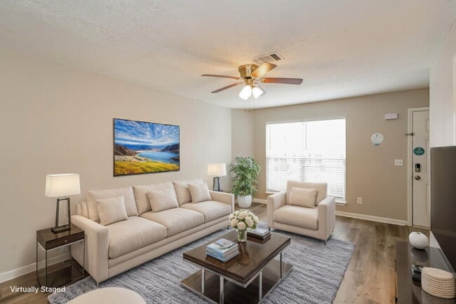 Photo - 8022 Logan Dr