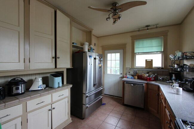 Photo - 2012-2014 Shady Ave. Unit 2014 Shady Ave.