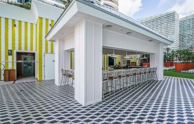 Photo - 1300 S Miami Ave Unidad 3108