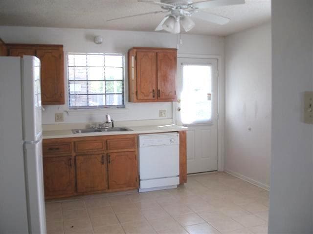 Photo - 406 N Main St