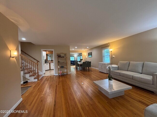 Photo - 187 Elmwood Rd