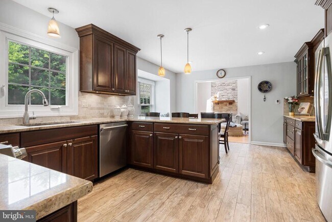 Photo - 1099 Armstrong Ct