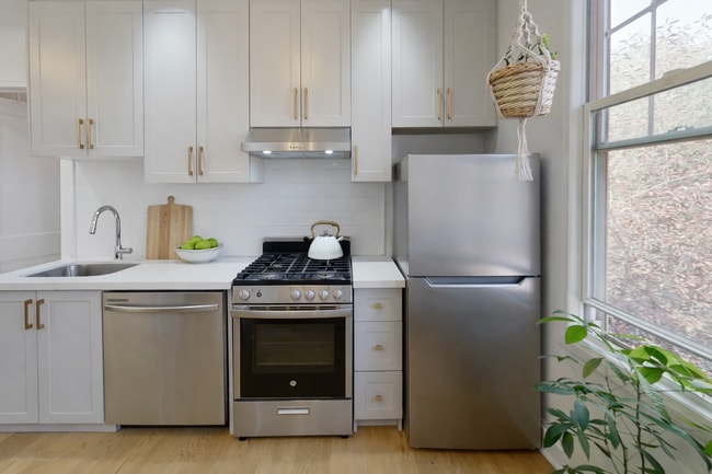 Photo - 135 Earl Pl Unit 15