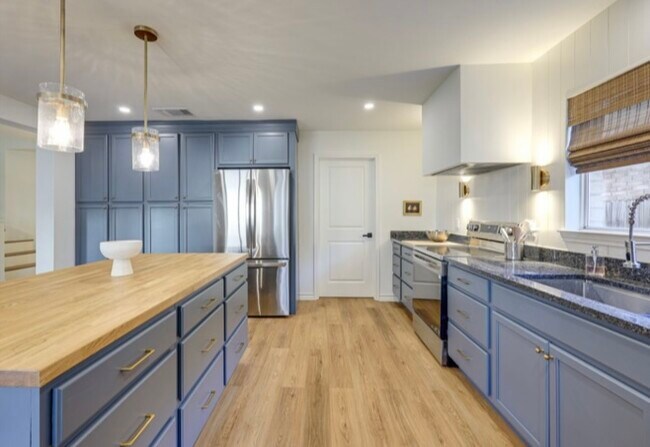 Photo - 6315 Regency Ct