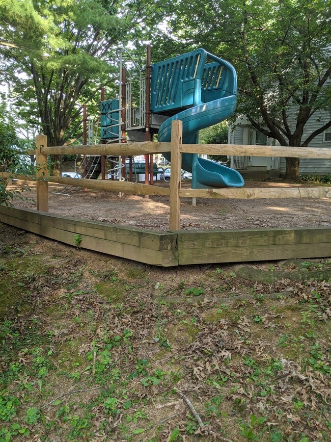 Photo - 13533 Ambassador Dr