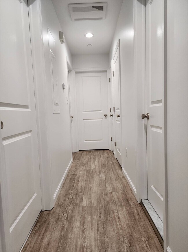 630 Beach 68th St Unit 2 Apartamento Para alquiler en Queens, NY