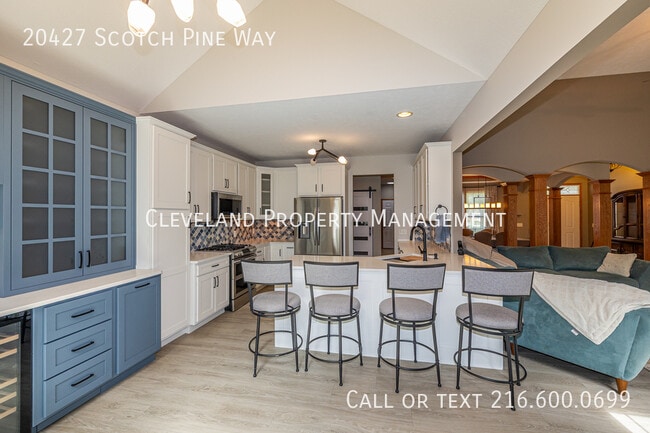 Photo - 20427 Scotch Pine Way