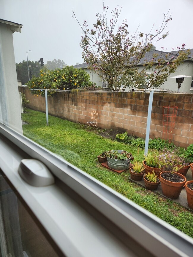 Photo - 12019 Ocean Park Blvd Unidad 12019