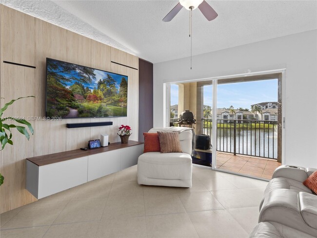 Building Photo - 4460 NW 107th Ave Unit 304-8