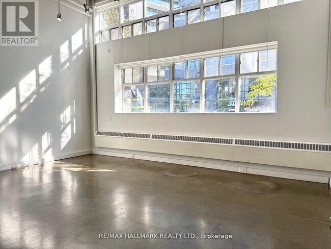 Photo - 1173 Dundas St E Unité 131