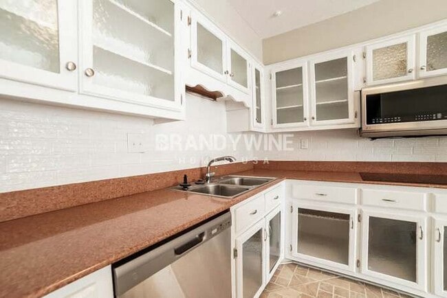 Photo - 7477 Stonington Dr