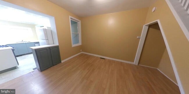 Photo - 2651 Martha St