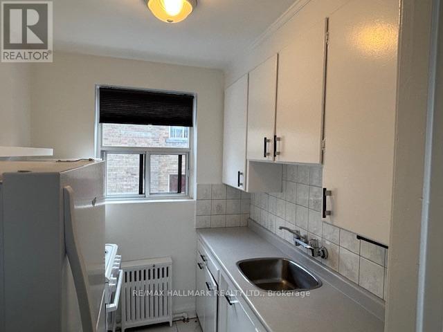 Photo - 11 Anglesey Blvd