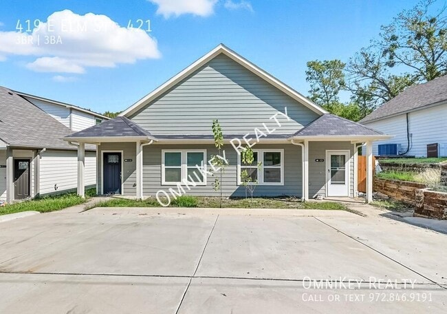 Building Photo - 419 E Elm St Unit 421