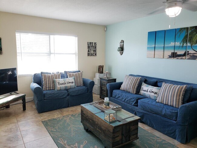 Photo - 339 Virginia St