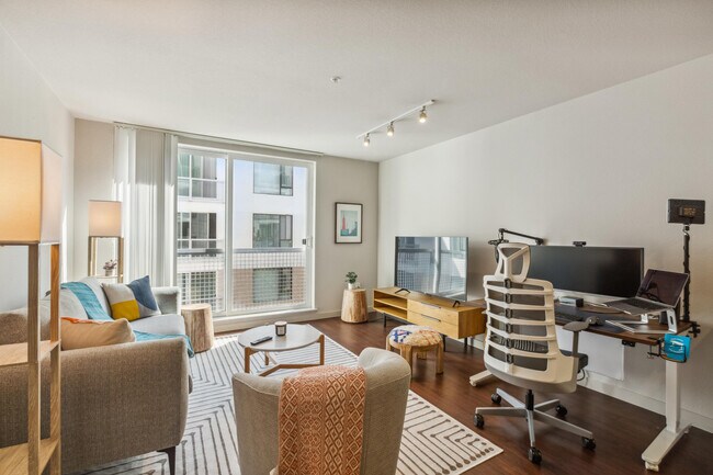 Photo - 1600 15th St Unit FL4-ID354762P