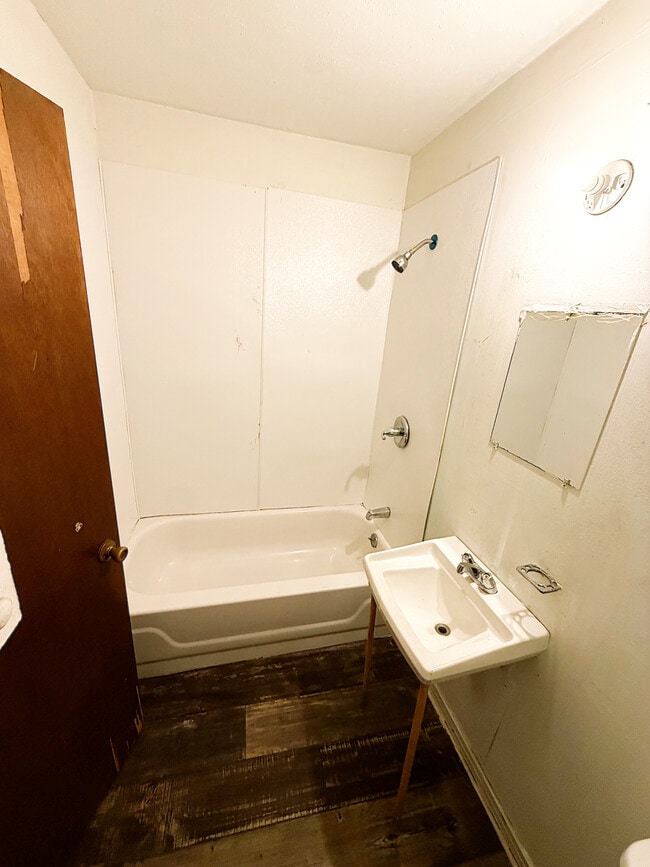 Photo - 1620 3rd Ave N
