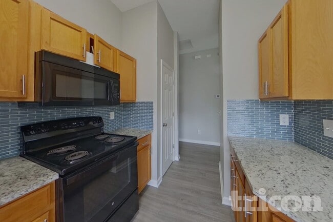 Photo - 6830 Shoreline Ln