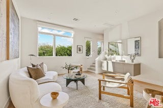 Photo - 3222 S Barrington Ave