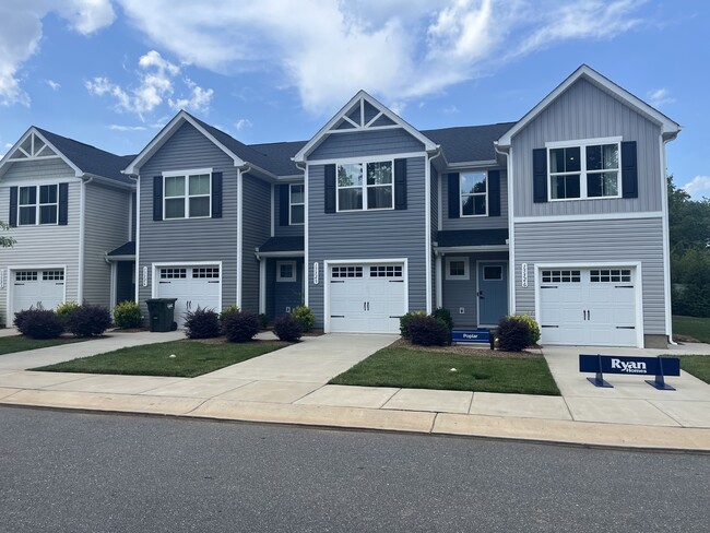 Photo - 1532 39th Ave Lp NE