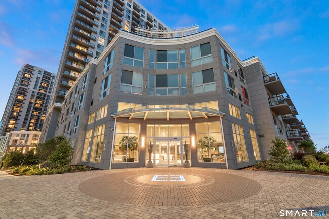 Building Photo - 880 Pacific St Unit 1405