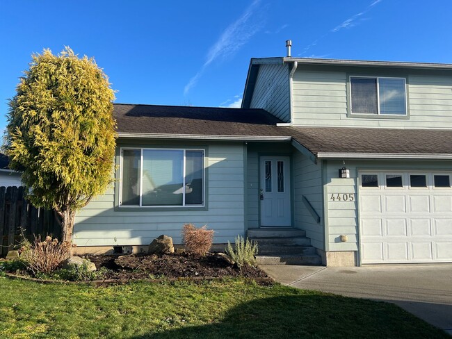 2 Bedroom Home in Blaine! - 2 Bedroom Home in Blaine!