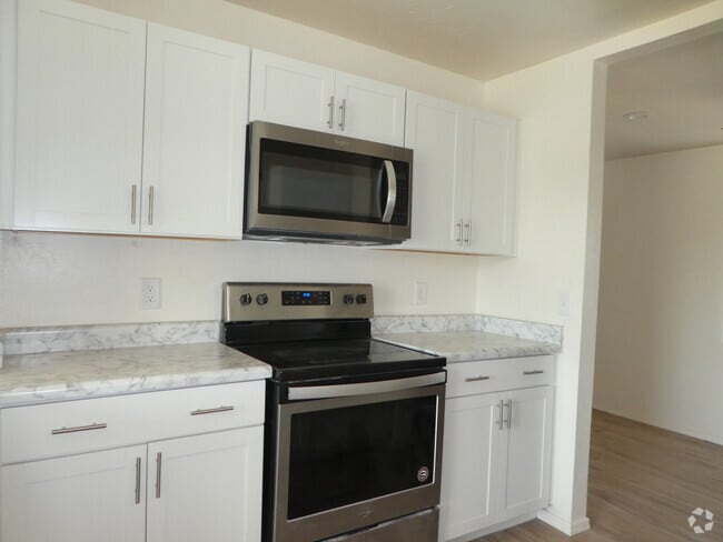 Building Photo - 1223 E Spence Ave Rental