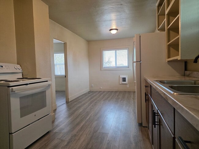 Photo - Cute 2 bedroom