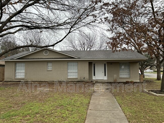 Photo - 1200 Mesquite Trail House