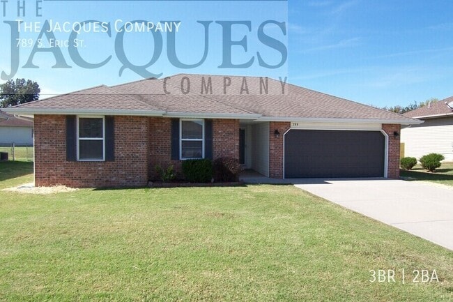 Building Photo - 789 S Eric St Rental