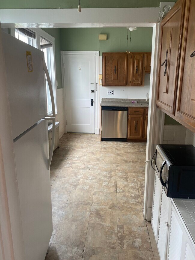 187 Powder House Blvd Unit 2