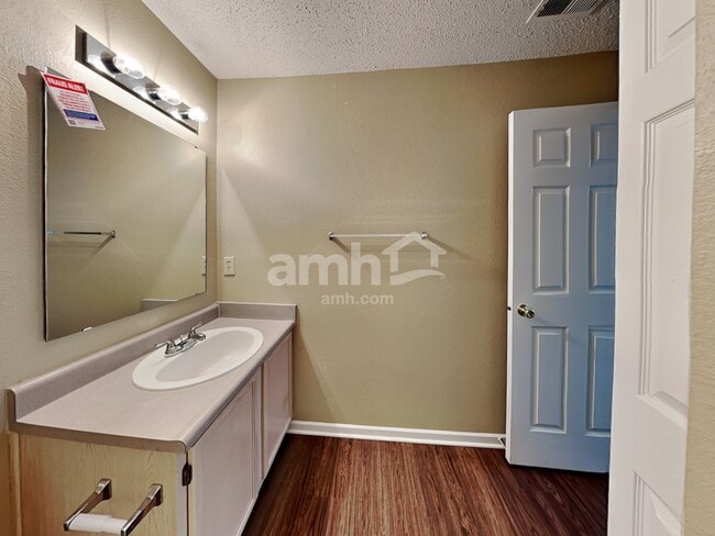 Building Photo - 14766 White Tail Run Rental