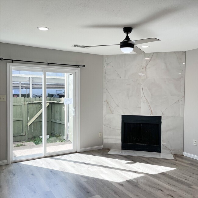 Photo - 8718 Victorian Village Dr Unidad 8718