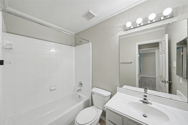 Photo - 3202 Banksfield Ct