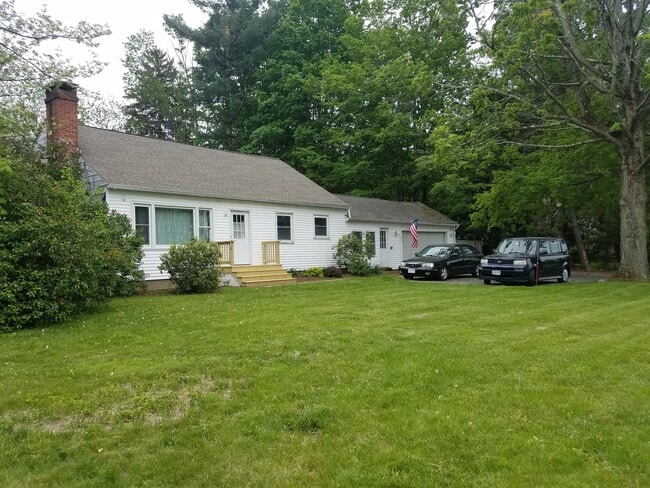 Building Photo - 23 N Maple St Rental