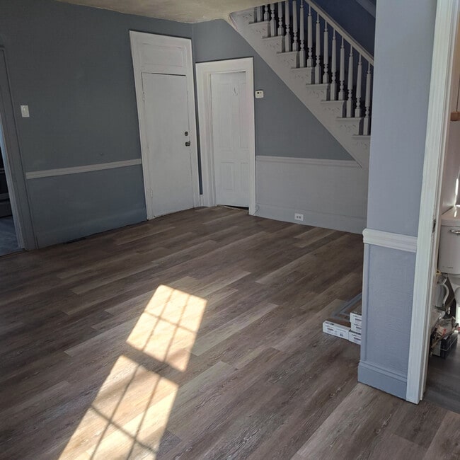 Photo - 133 E Pennsylvania Ave