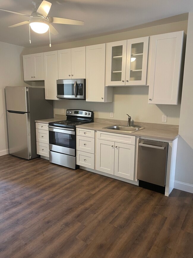 Photo - 15617 Madison Ave Unidad #6